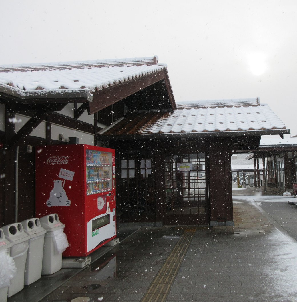 1.21雪の朝 (2).JPG